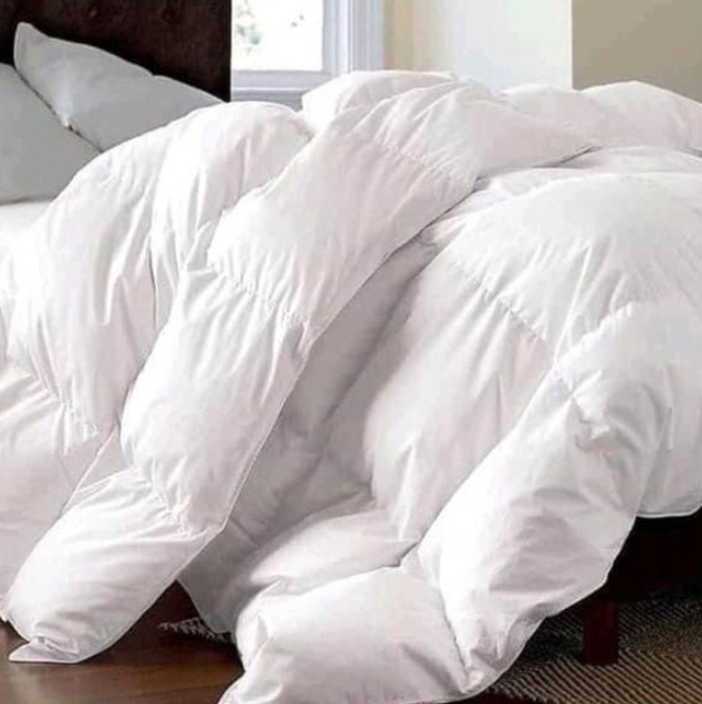 HIGH QUALITY WHITE DUVET