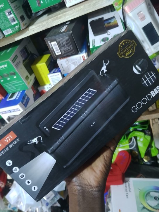 V71 wireless speaker