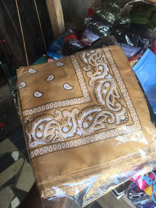 All colors bantana