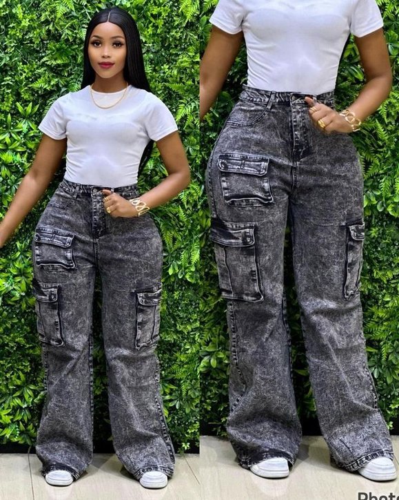 Side pocketed Mummy jeans